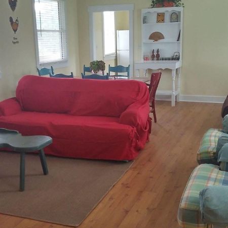 The Farmhouse Inn Buckhead Экстерьер фото