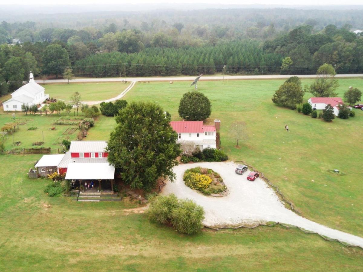 The Farmhouse Inn Buckhead Экстерьер фото
