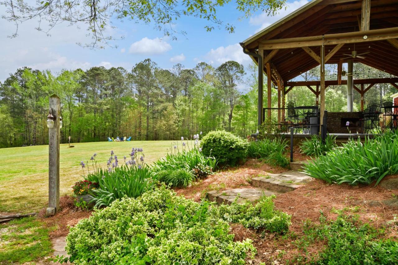The Farmhouse Inn Buckhead Экстерьер фото