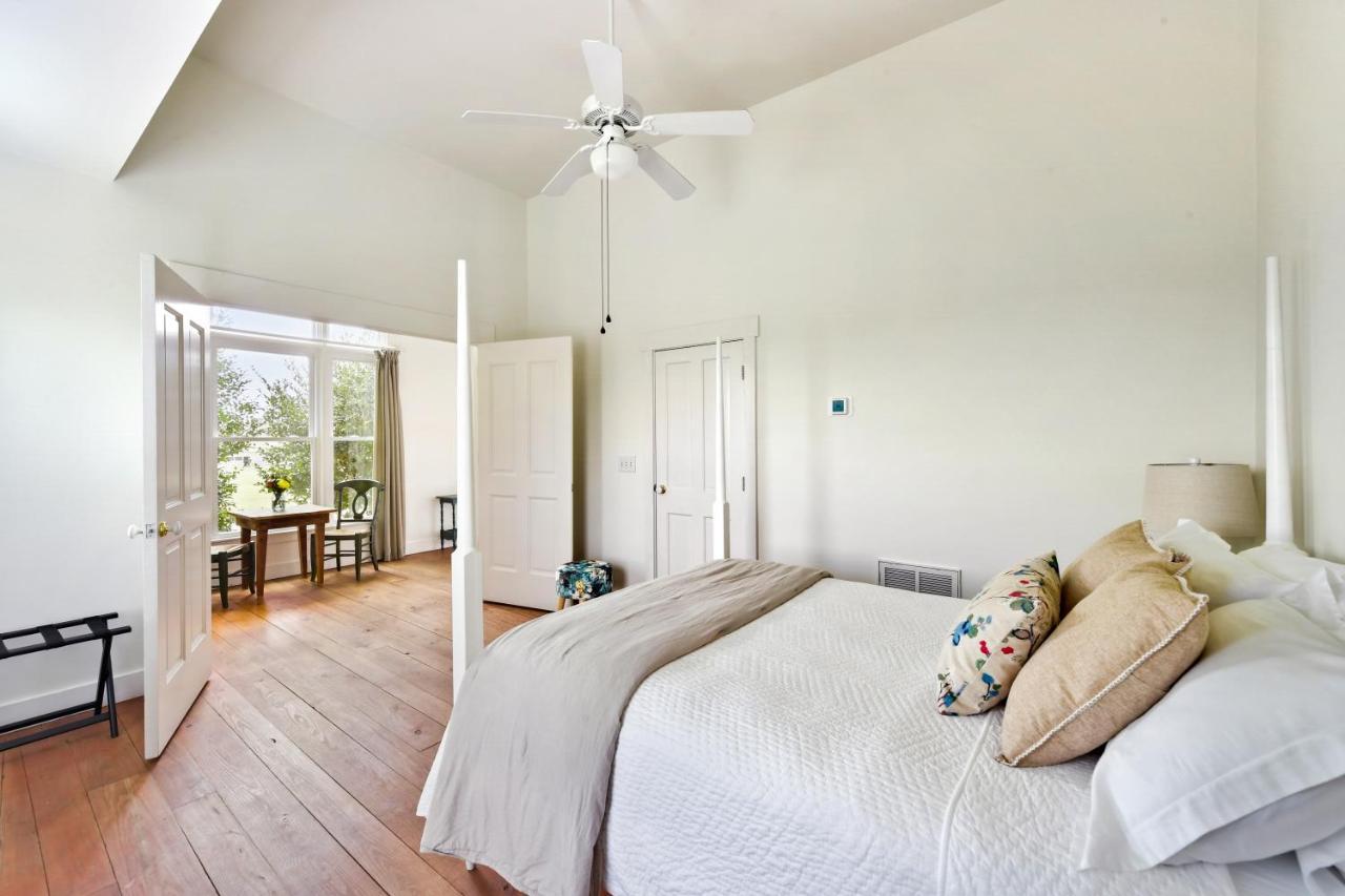 The Farmhouse Inn Buckhead Экстерьер фото