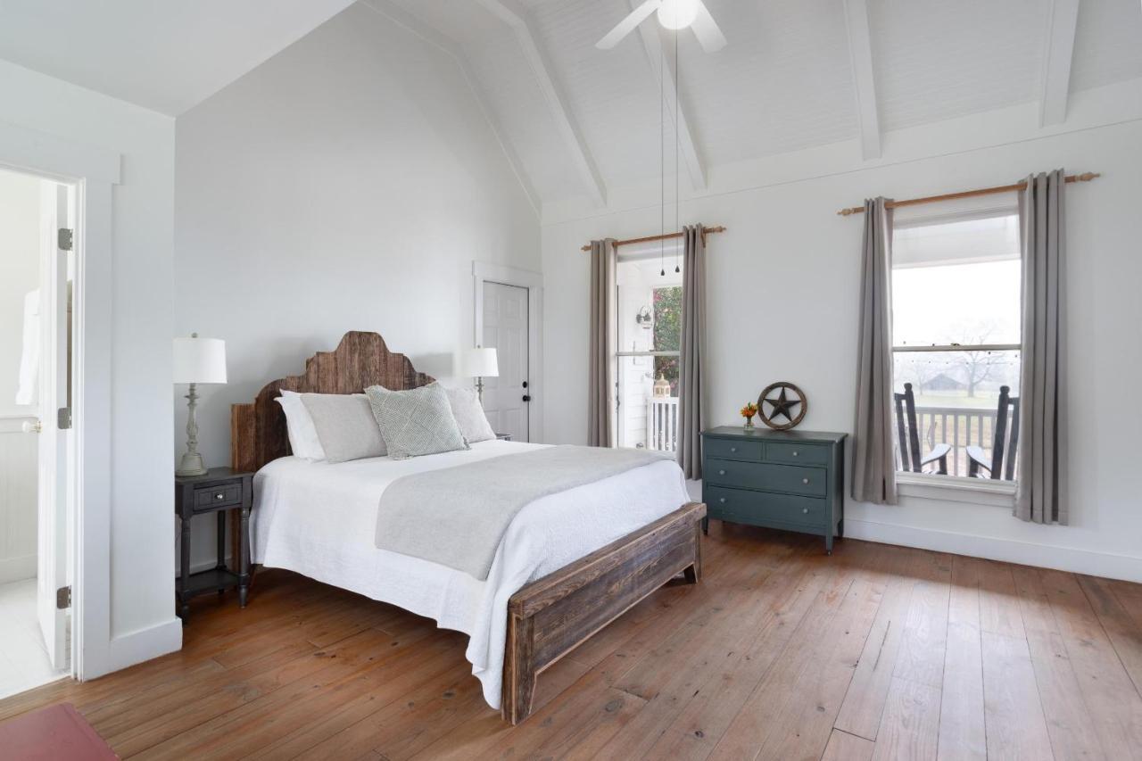 The Farmhouse Inn Buckhead Номер фото