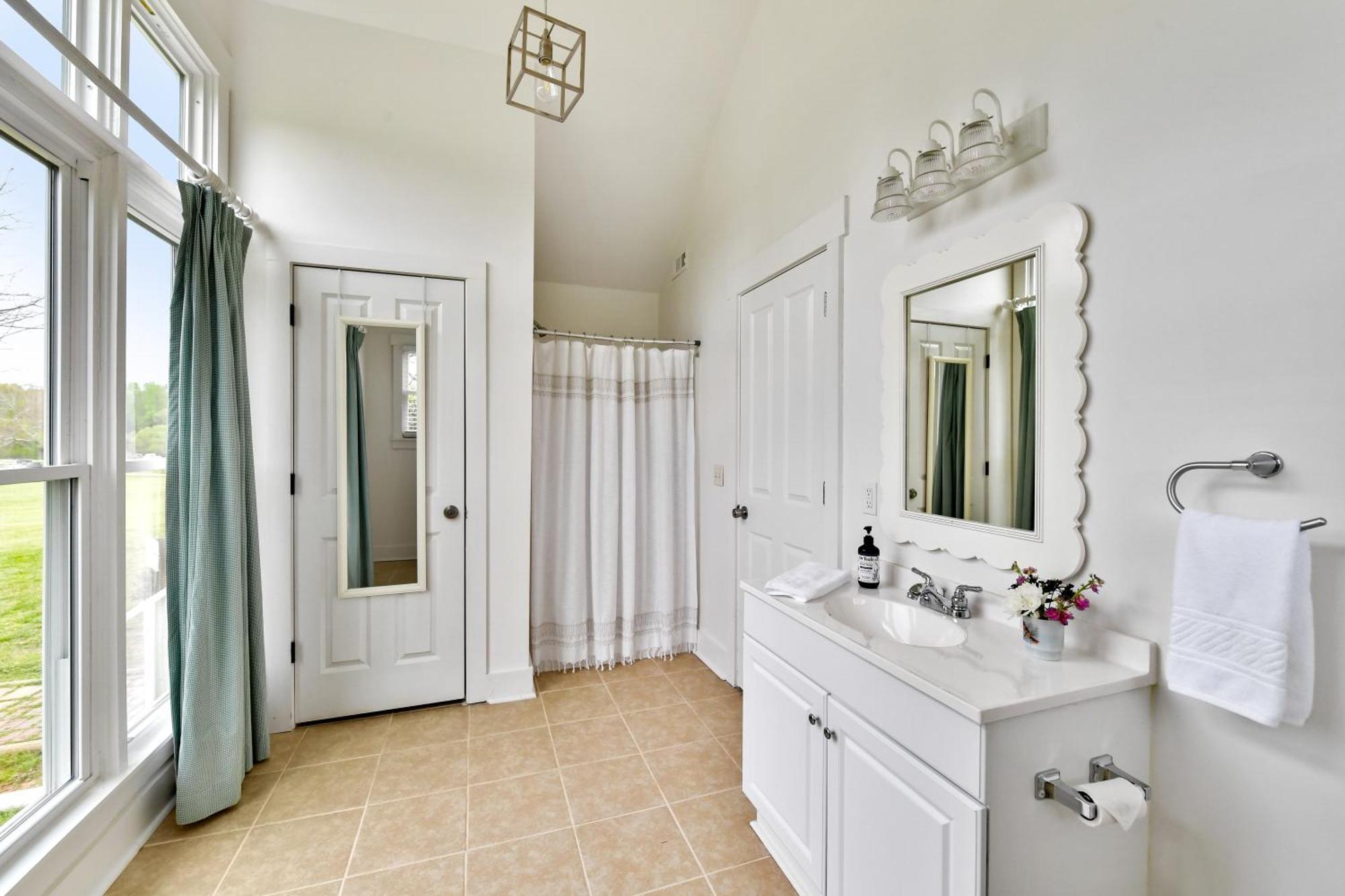 The Farmhouse Inn Buckhead Номер фото